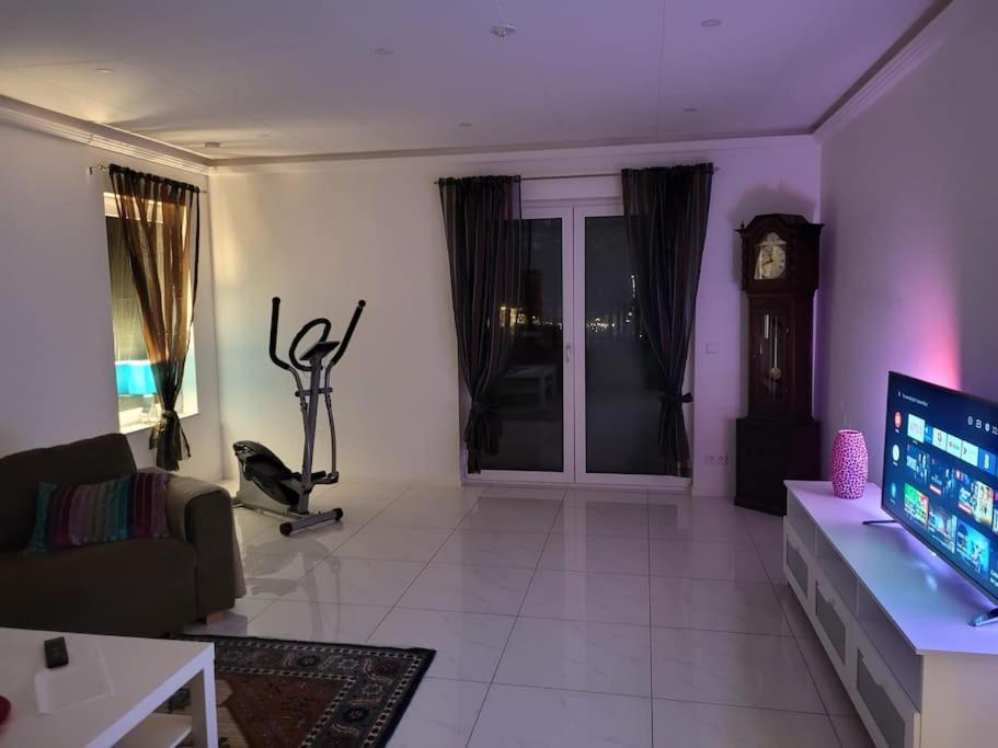 Beautiful Terraced House With Private Parking Villa Sandviken Eksteriør billede